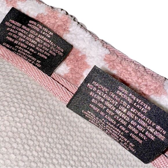 Juicy Couture Set of 2 Pink Ombre Leopard Print Absorbent Quick Dry Bath Mats - Picture 13 of 15